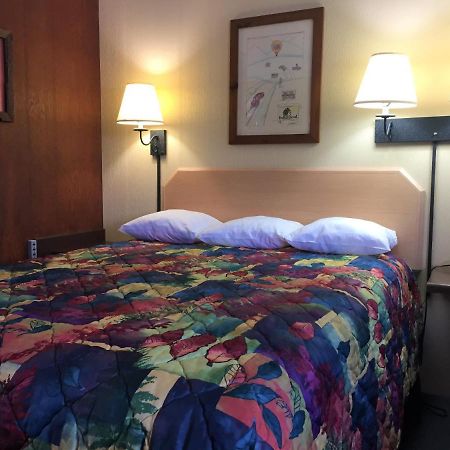 איירונווד Indianhead Motel מראה חיצוני תמונה
